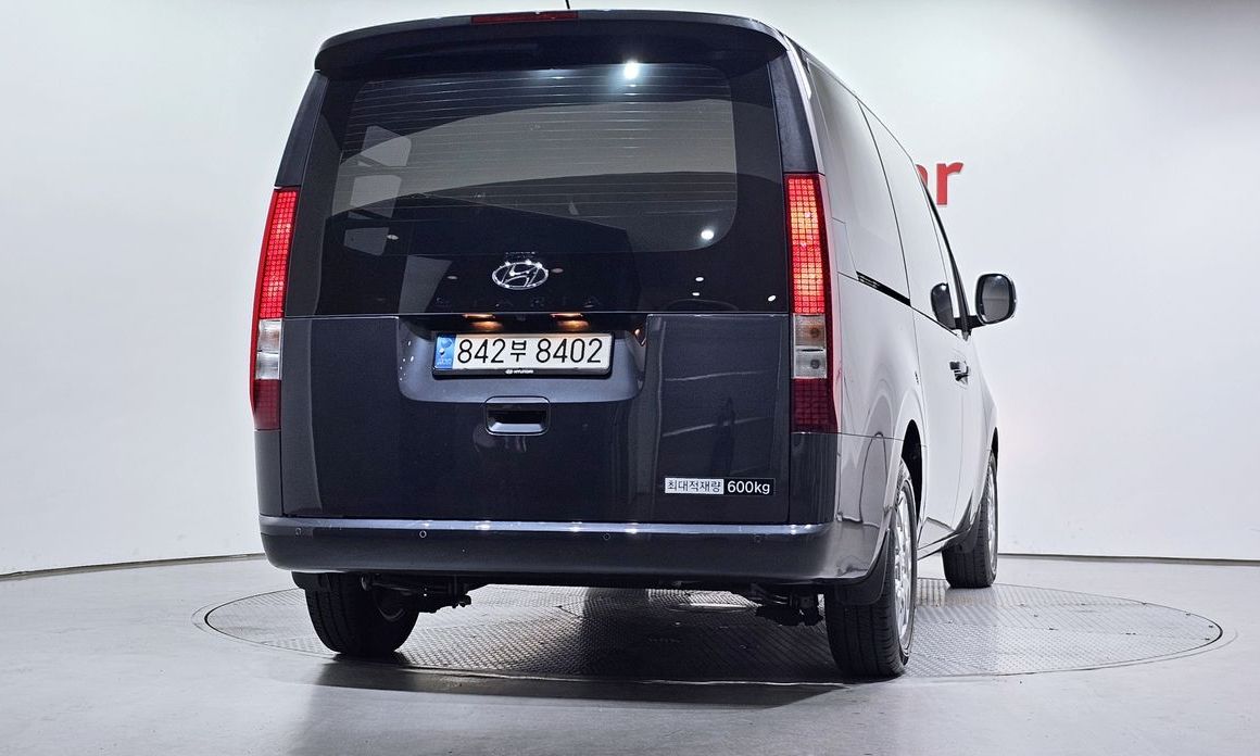 Hyundai Staria 2023