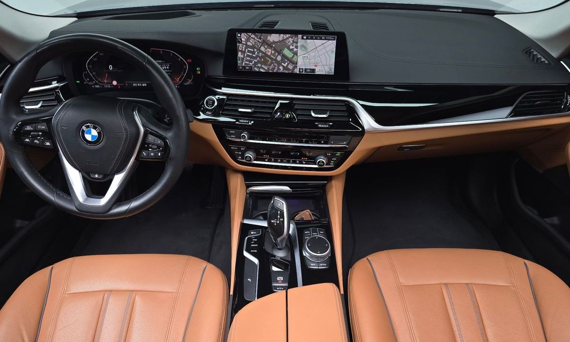 BMW 5-Series 2020