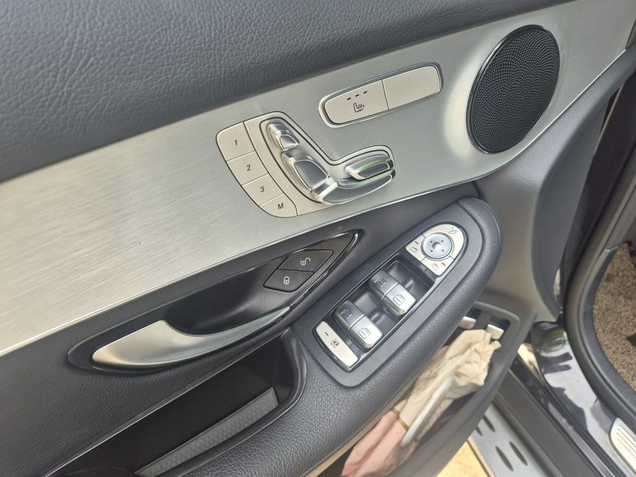 Mercedes-Benz GLC-Class 2019
