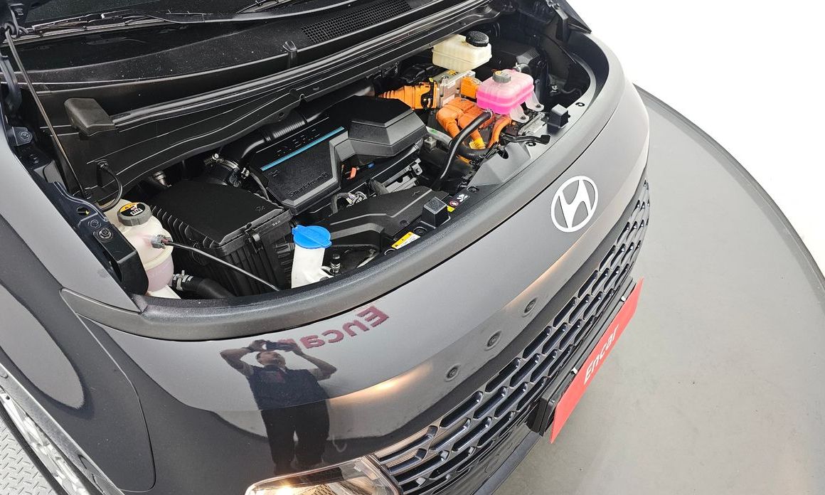 Hyundai Staria 2025