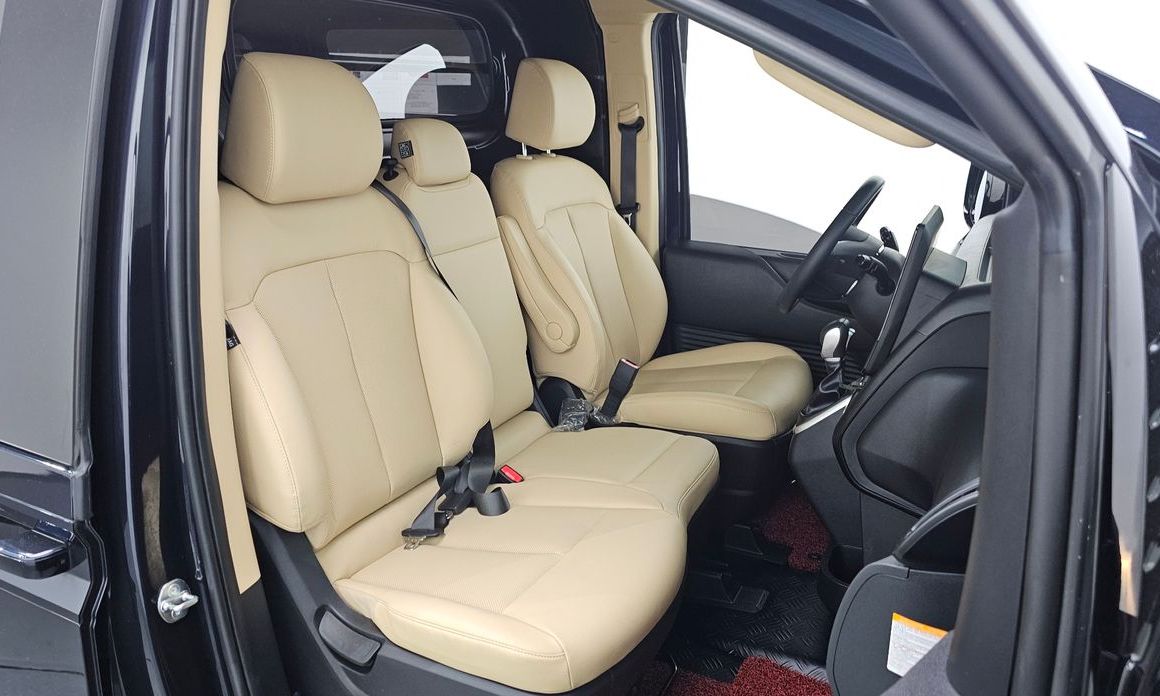 Hyundai Staria 2025