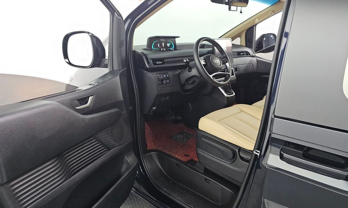 Hyundai Staria 2025