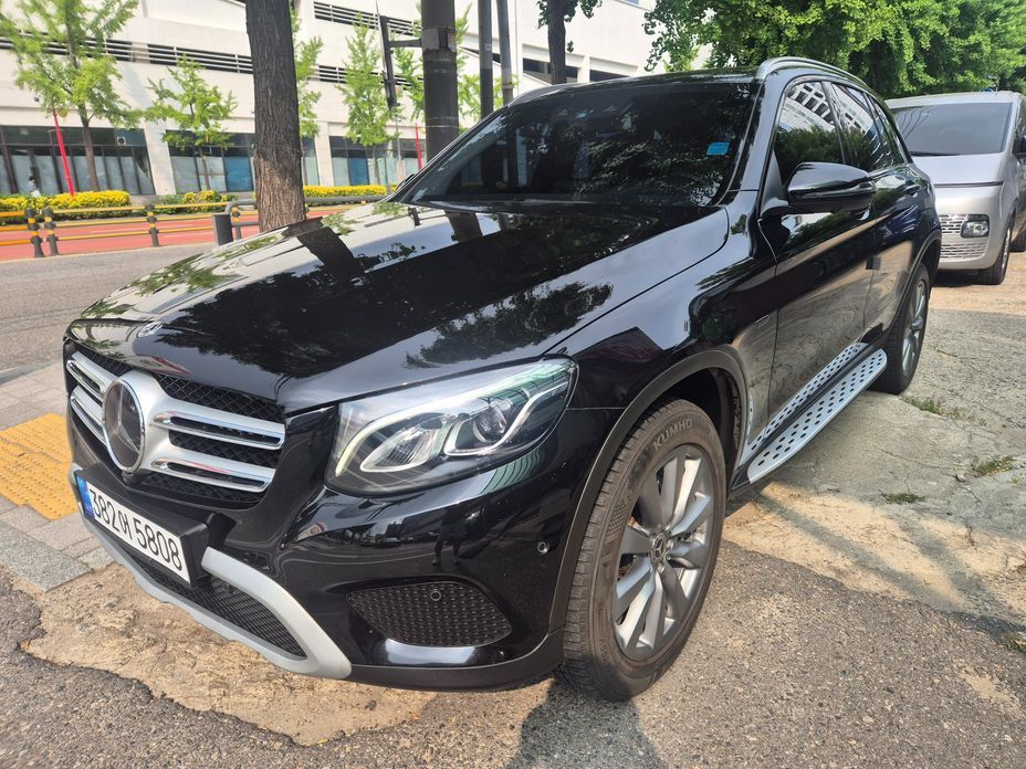 Mercedes-Benz GLC-Class 2019