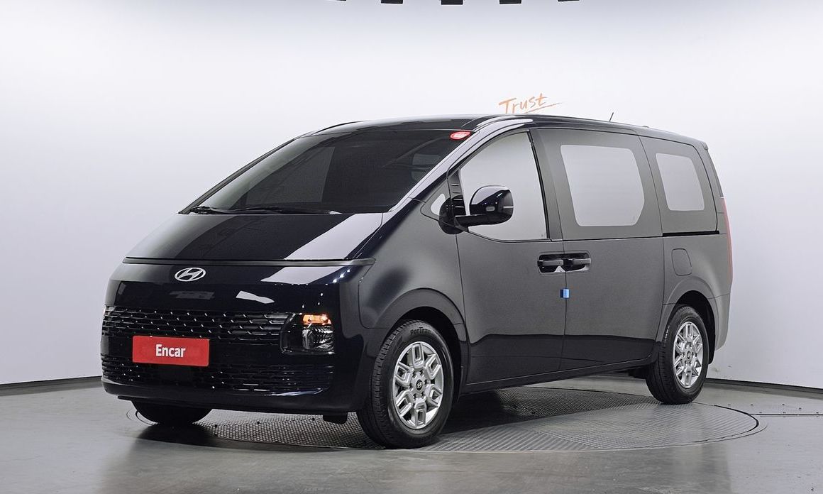 Hyundai Staria 2025