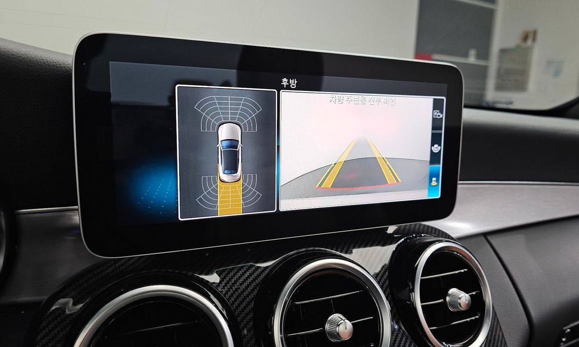 Mercedes-Benz C-Class 2020