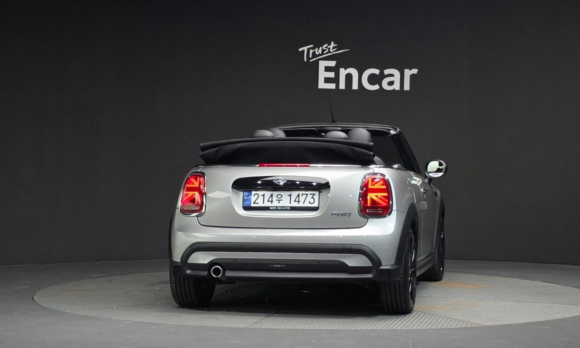 Mini Cooper Convertible 2024