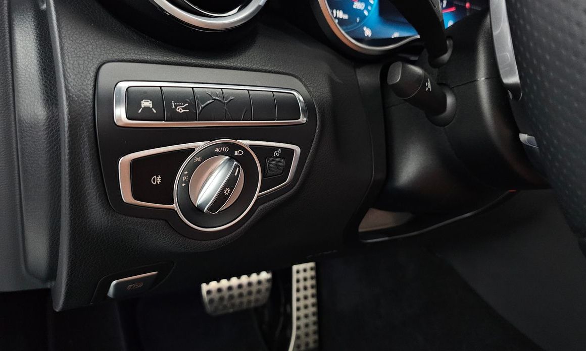 Mercedes-Benz C-Class 2020