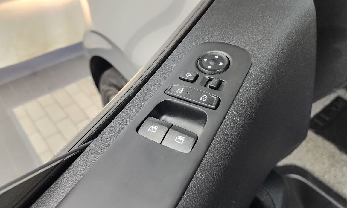 Hyundai Staria 2025