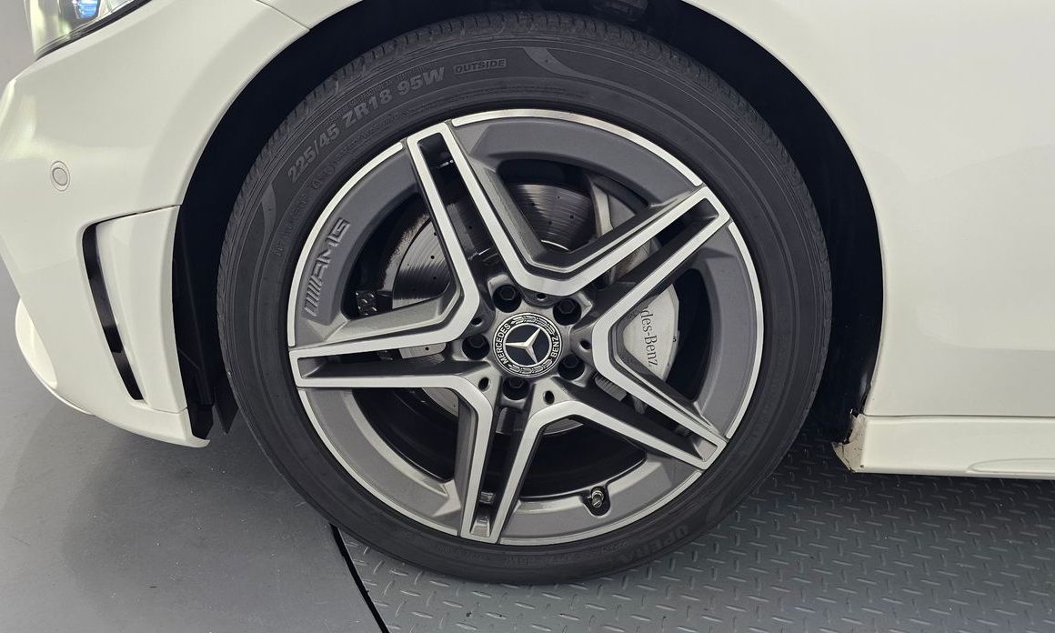 Mercedes-Benz C-Class 2020