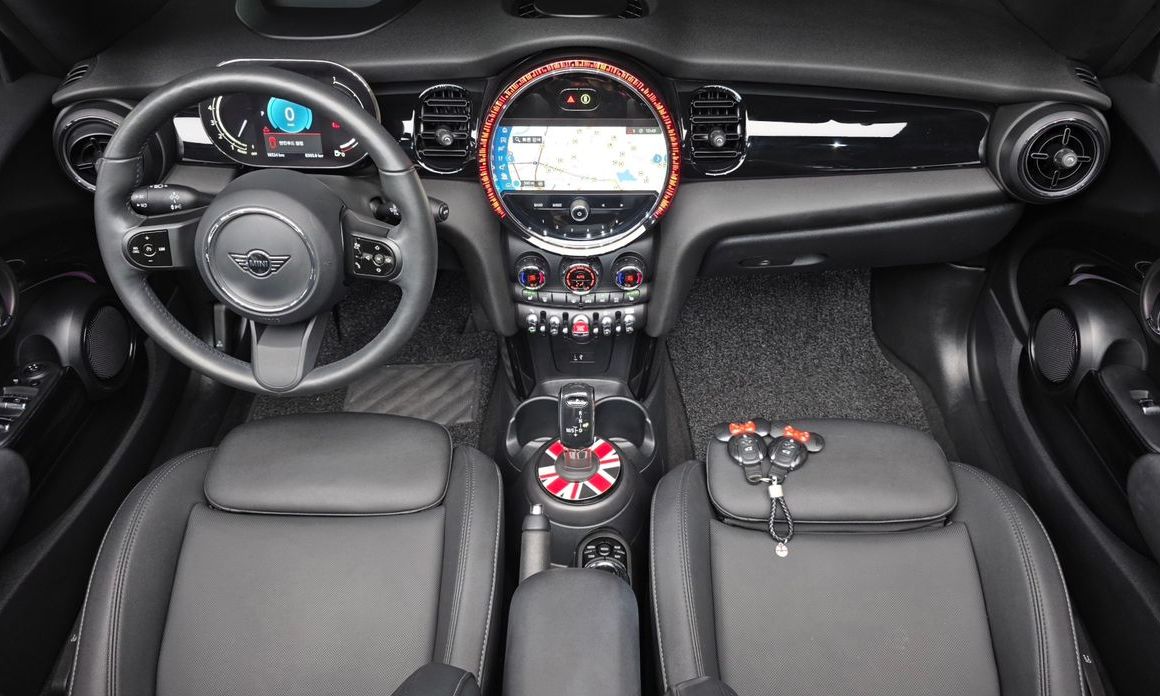 Mini Cooper Convertible 2024