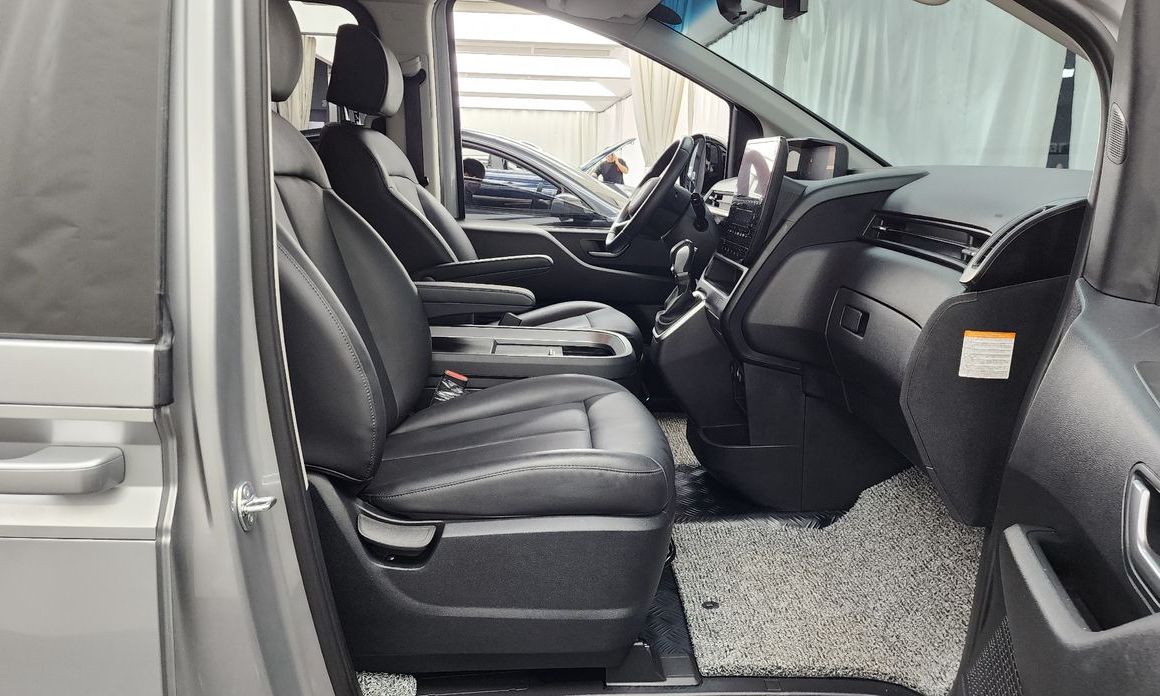 Hyundai Staria 2025
