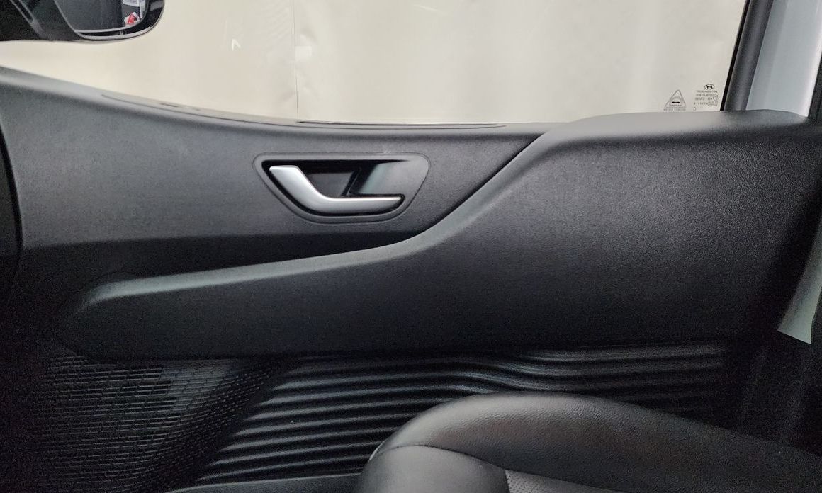 Hyundai Staria 2025