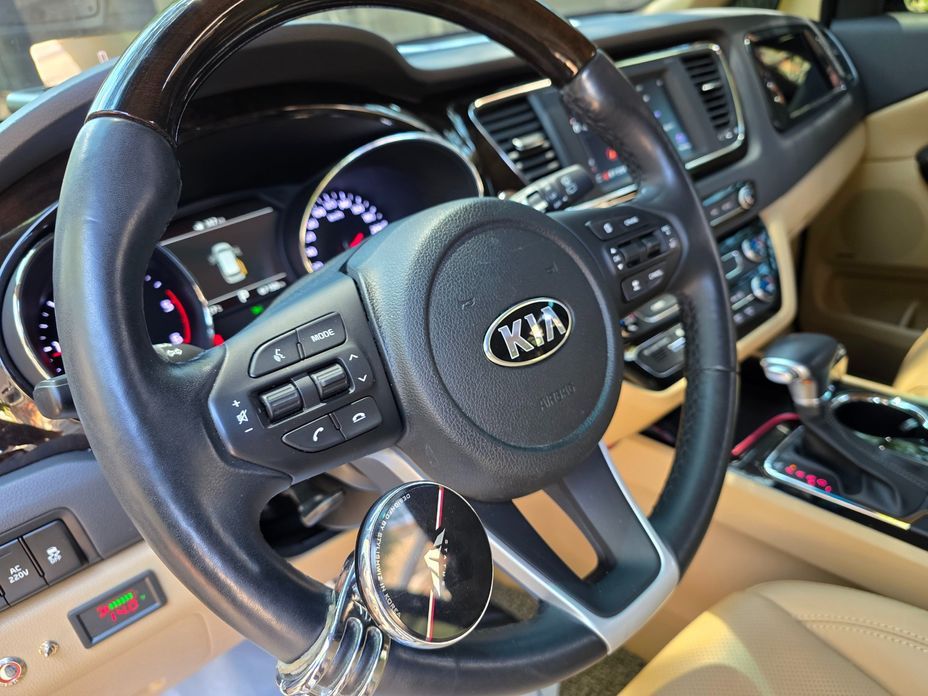 Kia Canival 2019
