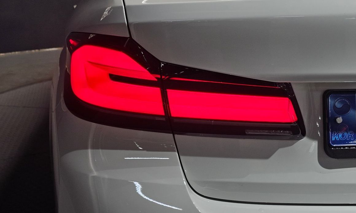 BMW 5-Series 2023