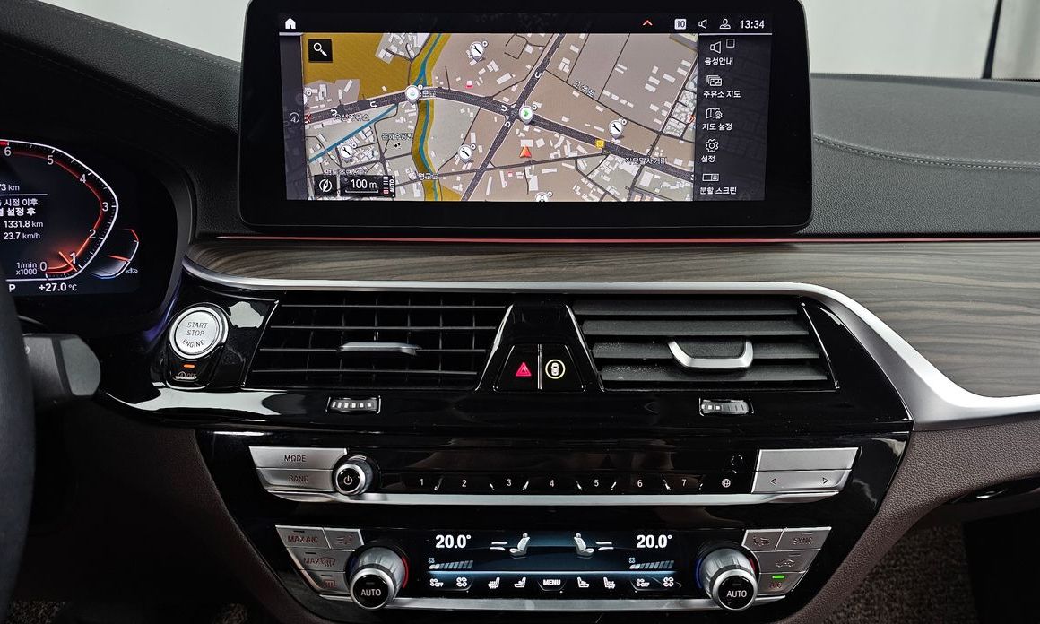 BMW 5-Series 2022