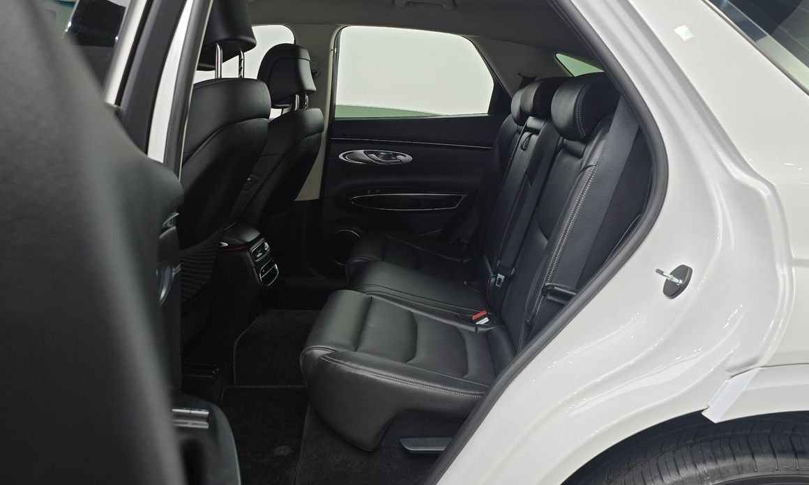 Genesis GV70 2023