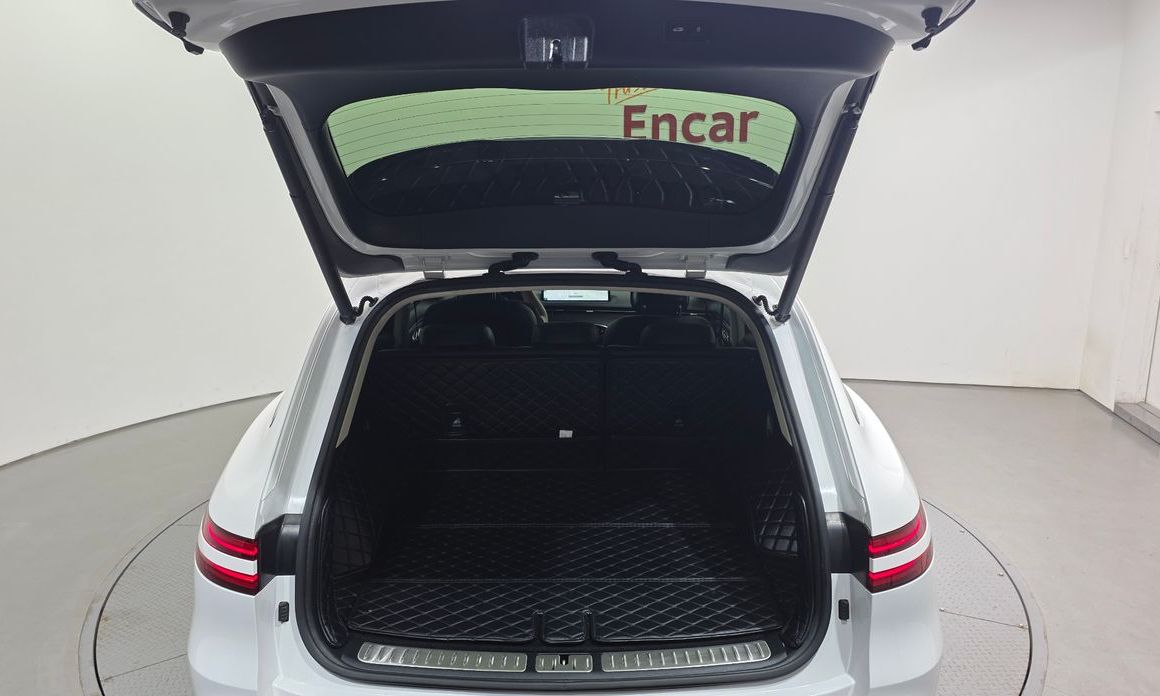 Genesis GV70 2023