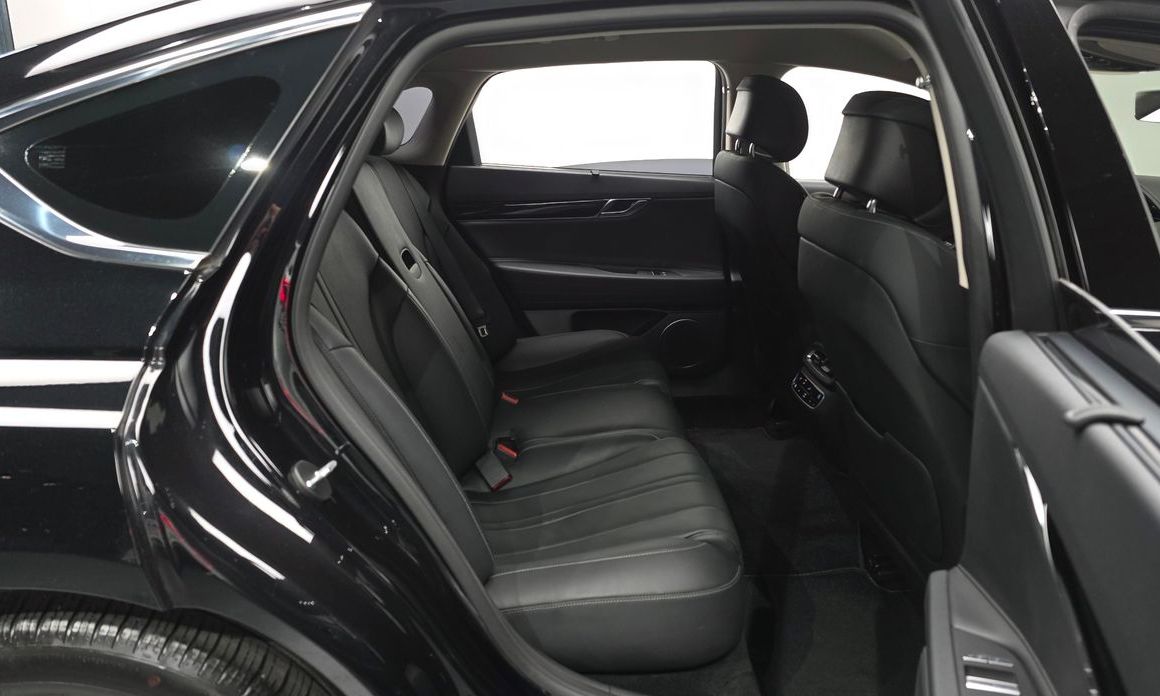 Genesis G80 2023