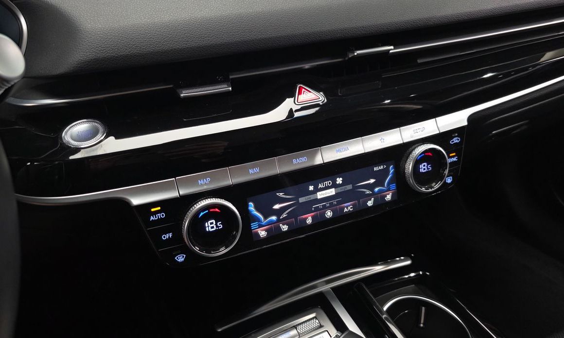 Genesis G80 2023
