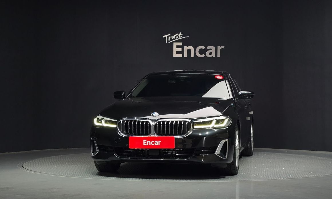 BMW 5-Series 2022