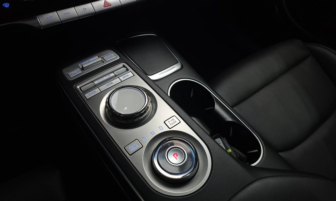 Genesis GV70 2023
