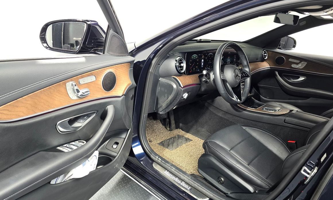 Mercedes-Benz E-Class 2022
