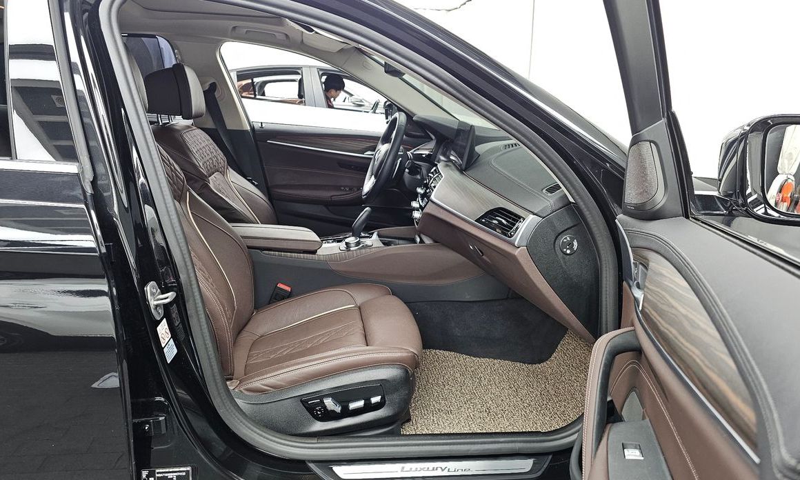 BMW 5-Series 2022