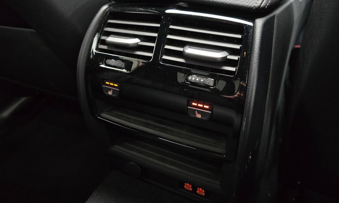 BMW 5-Series 2023