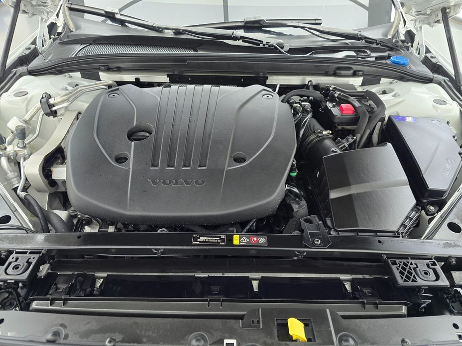Volvo S60 2023