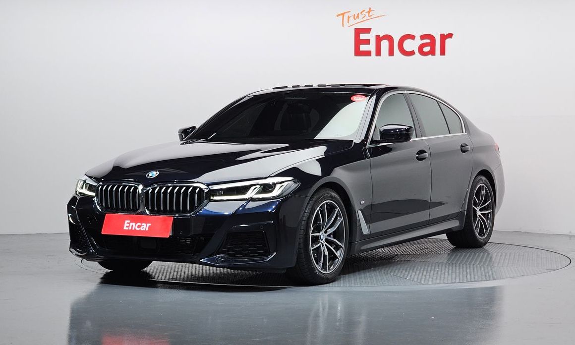 BMW 5-Series 2023