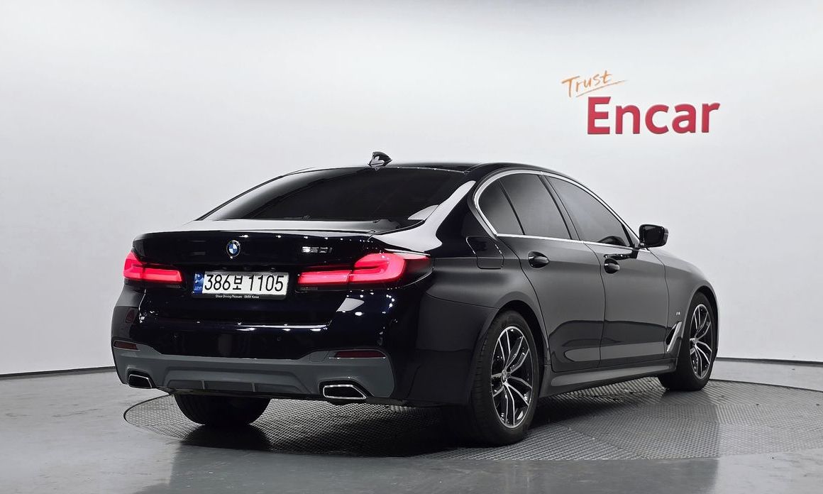 BMW 5-Series 2023
