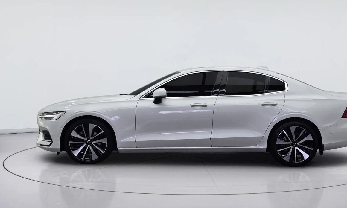 Volvo S60 2023