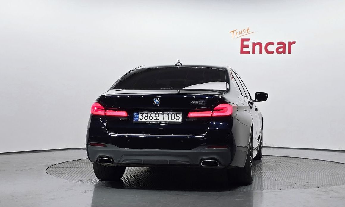 BMW 5-Series 2023