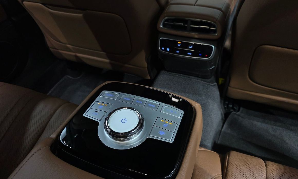 Genesis G80 2023