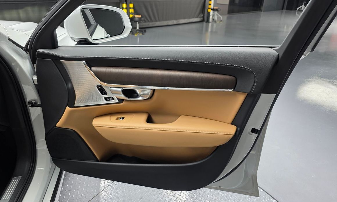 Volvo S90 2023