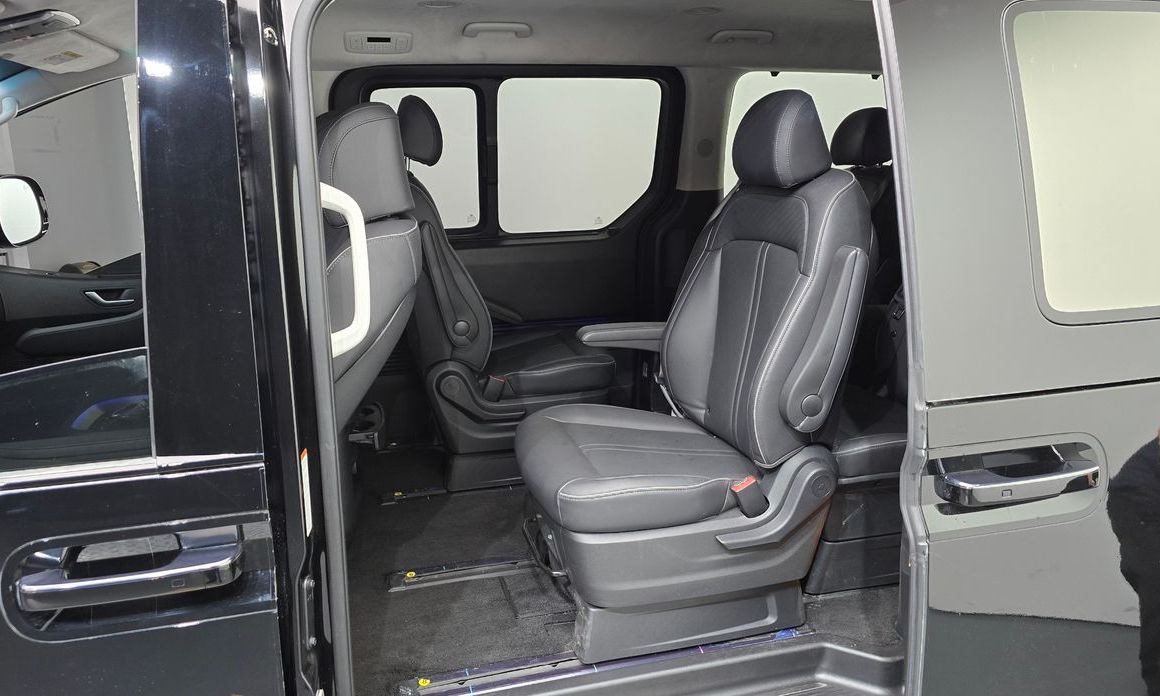 Hyundai Staria 2025