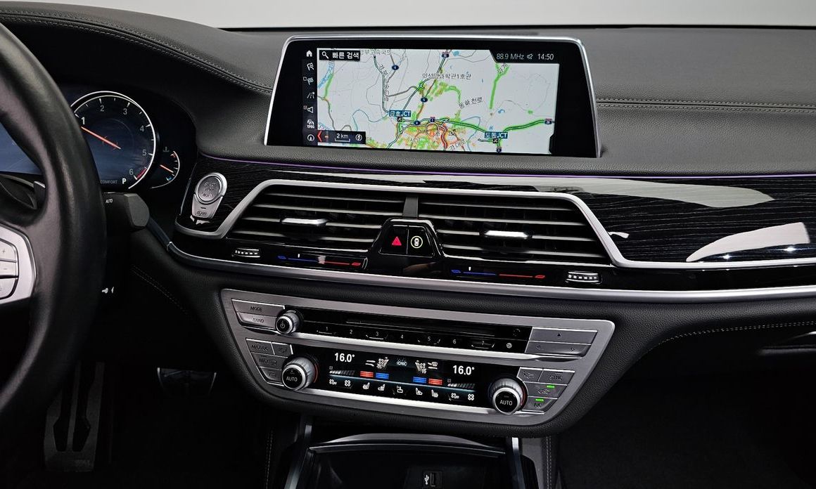 BMW 7-Series 2018