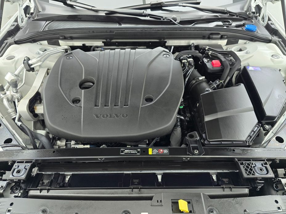 Volvo S60 2023