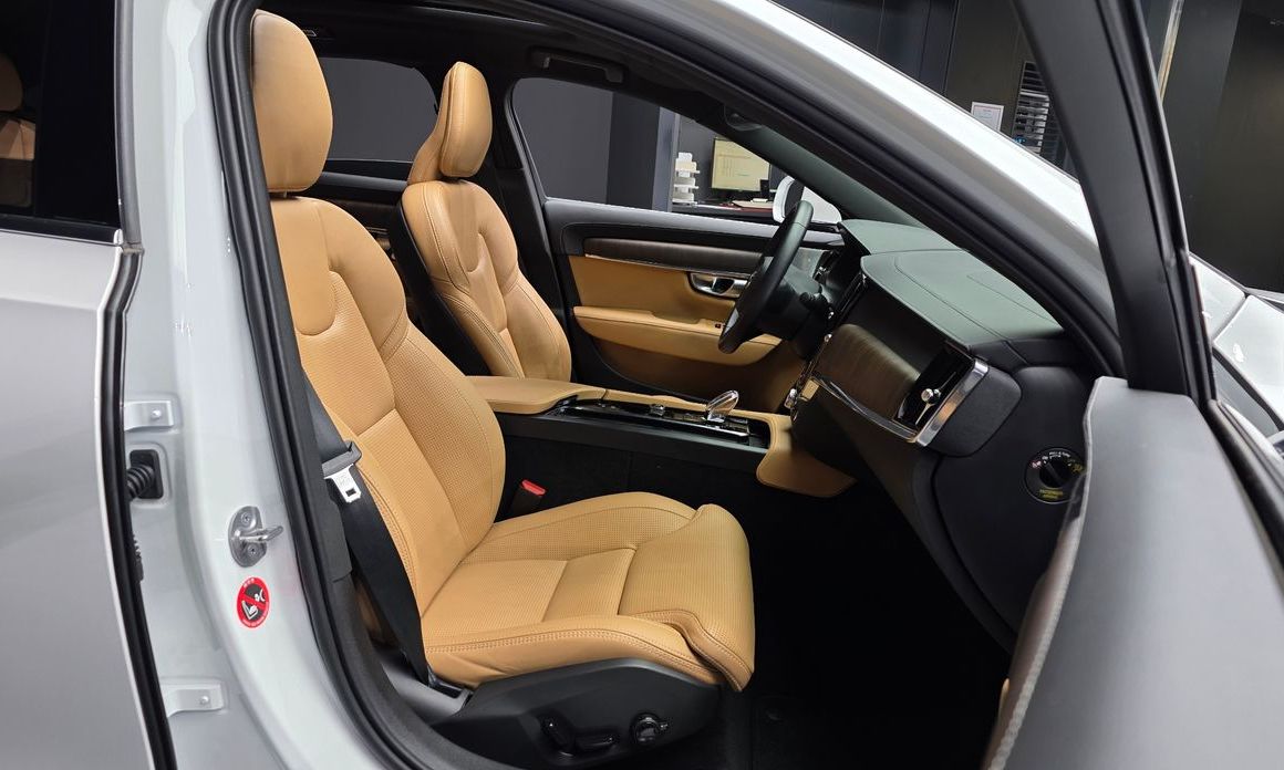 Volvo S90 2023