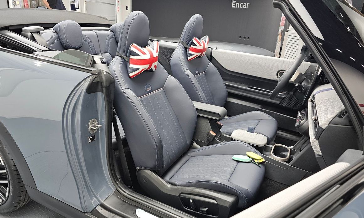 Mini Cooper Convertible 2025