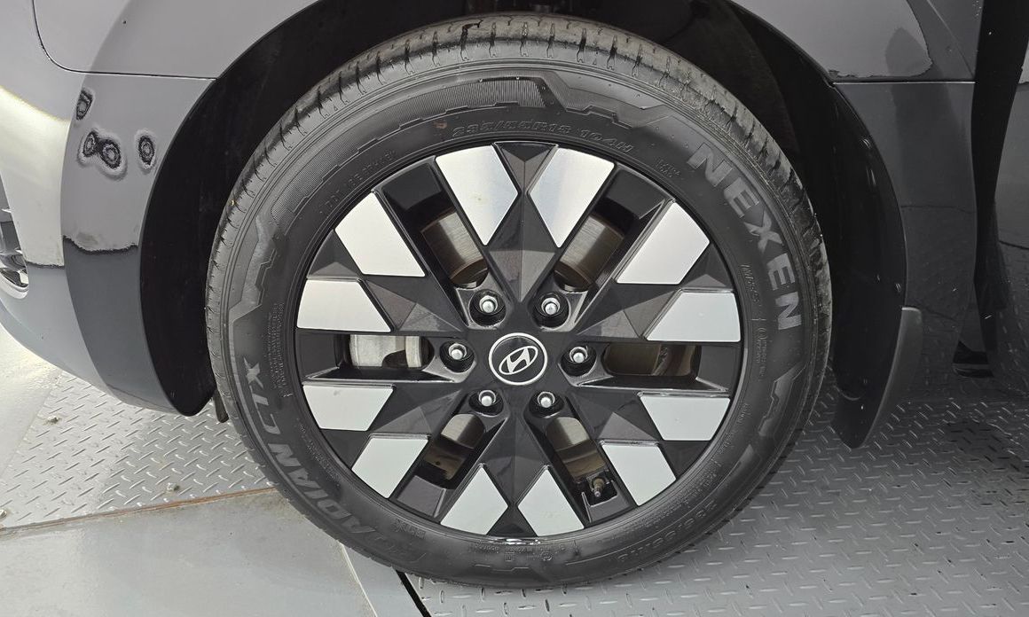 Hyundai Staria 2025