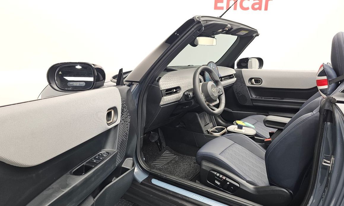 Mini Cooper Convertible 2025