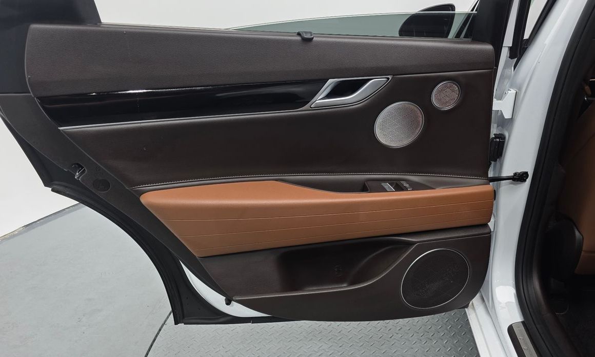Genesis G80 2023