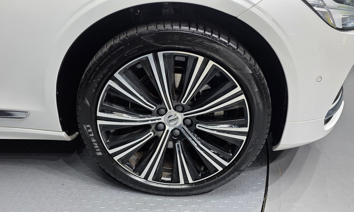 Volvo S90 2023