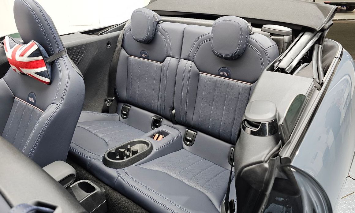 Mini Cooper Convertible 2025