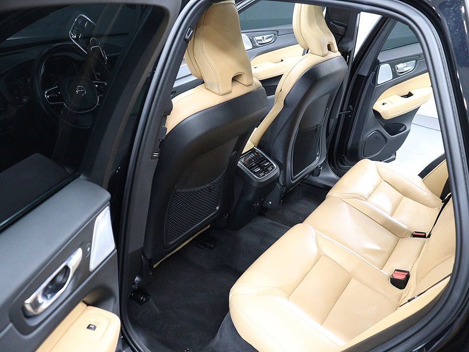 Volvo XC60 2021