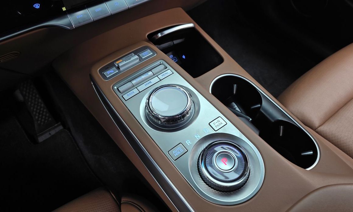 Genesis GV70 2024