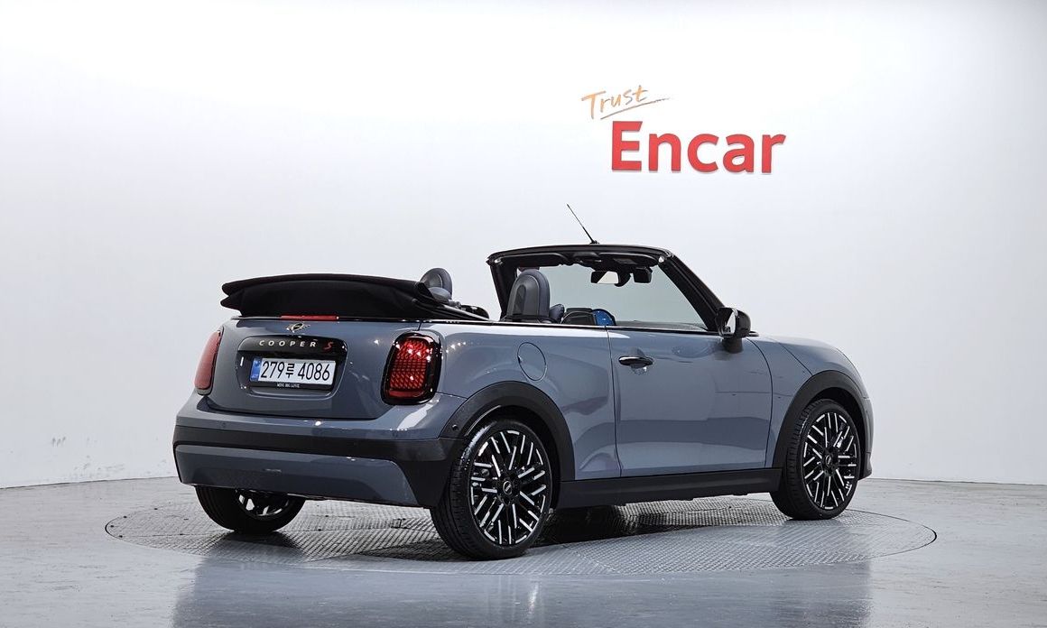 Mini Cooper Convertible 2025