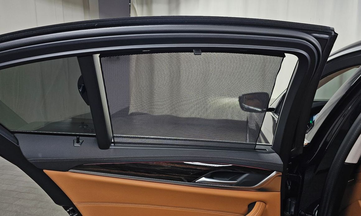 BMW 5-Series 2023
