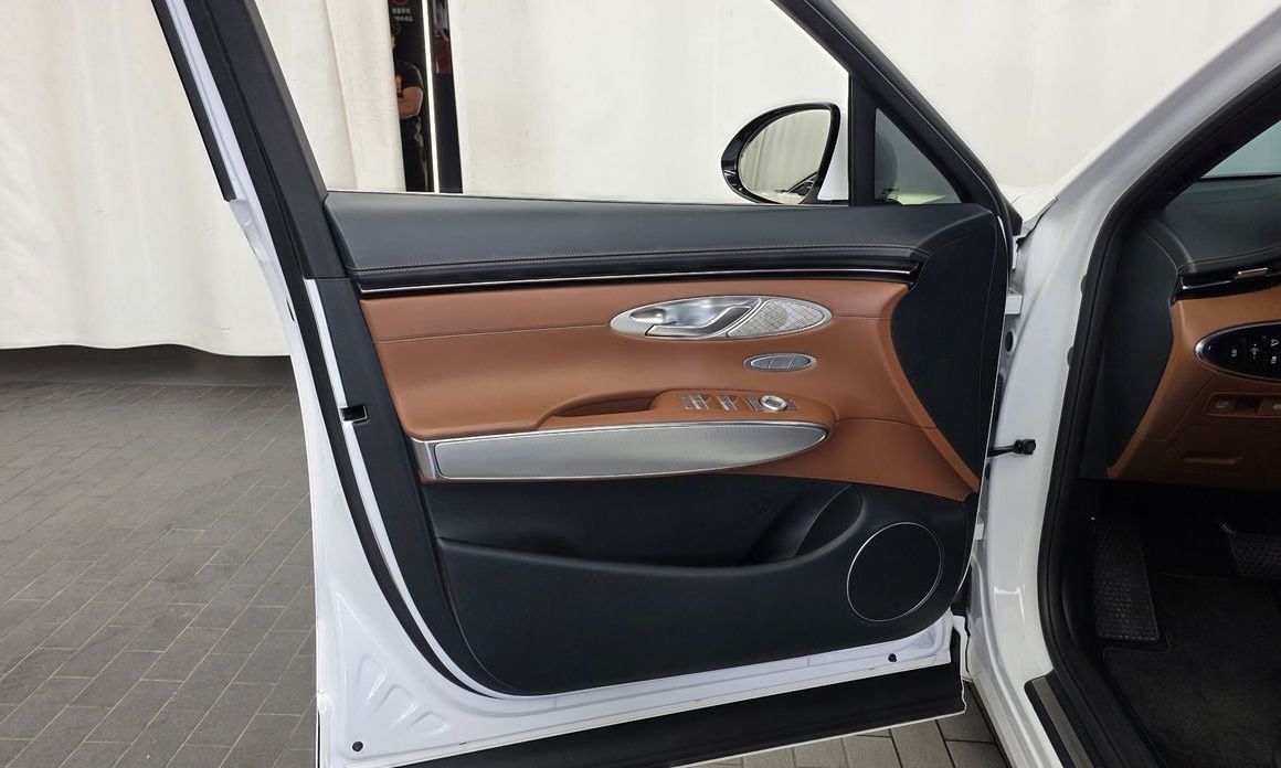 Genesis GV70 2024